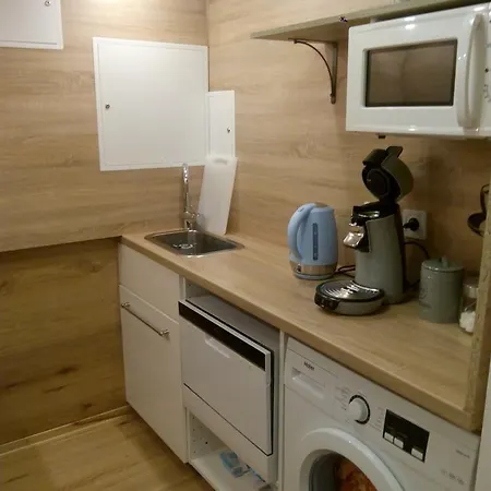 Apartement 54 *